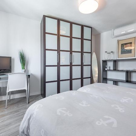 Ferienwohnung Casa Alla Marina Del Porto Di Cagliari Exterior foto