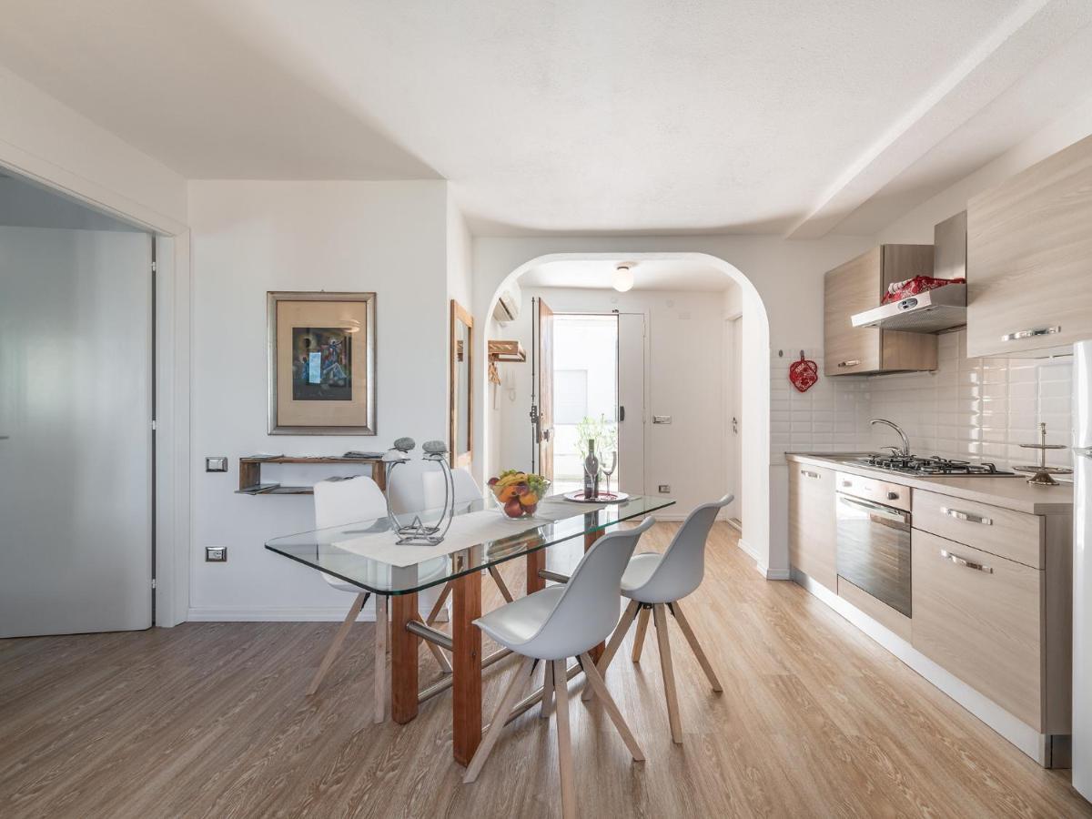 Ferienwohnung Casa Alla Marina Del Porto Di Cagliari Exterior foto